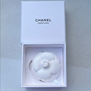 Chanel Parfums White Flower Soap